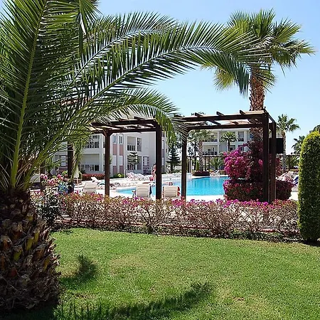 Appartement Four Seasons Sokak No 07600 *