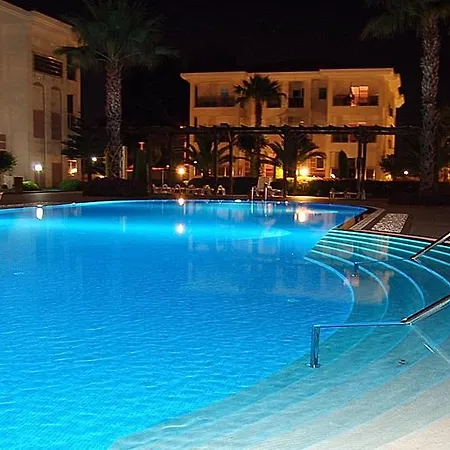 Appartement Four Seasons Sokak No 07600 *
